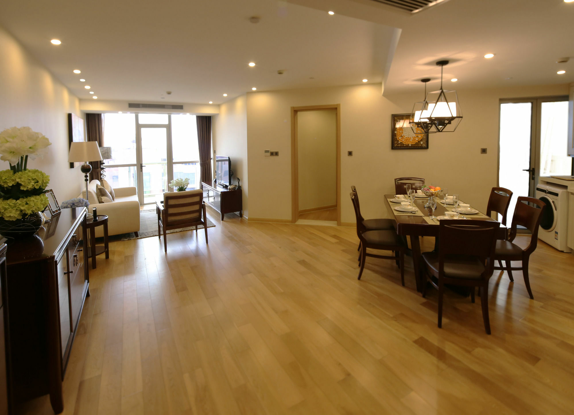 Green Court Residence Jinqiao Diamond Шанхай Экстерьер фото